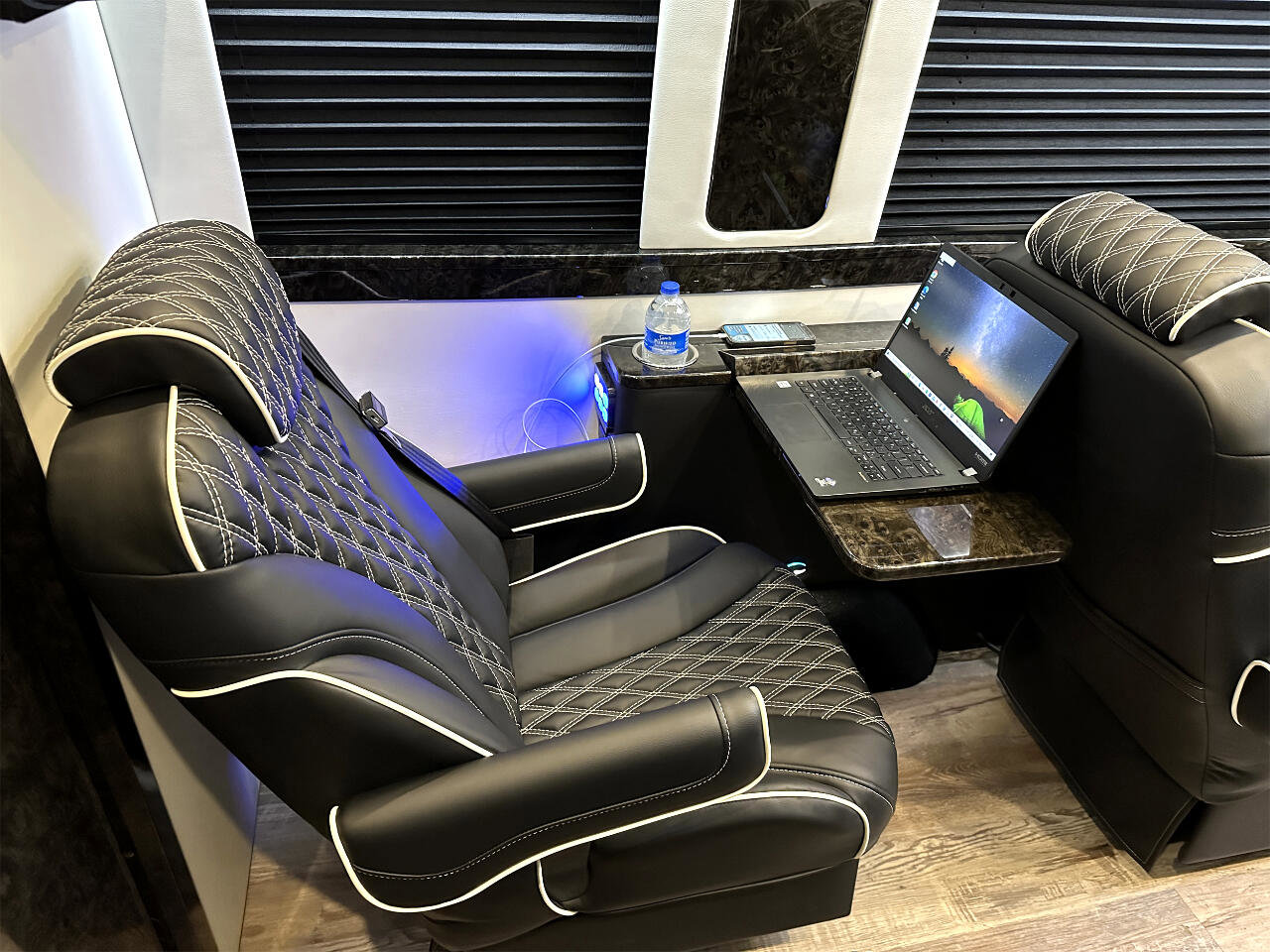 Used 2024 Mercedes-Benz Sprinter 3500 image 5