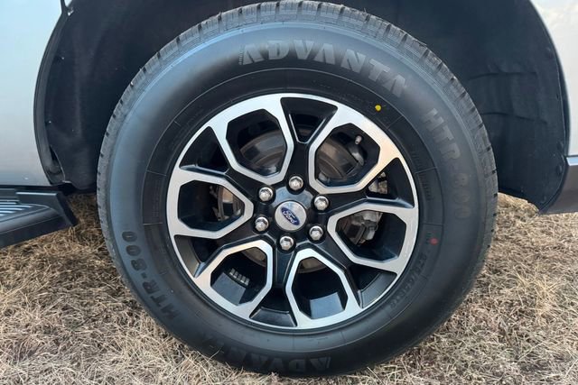 Used 2024 Ford Expedition Max XLT image 13