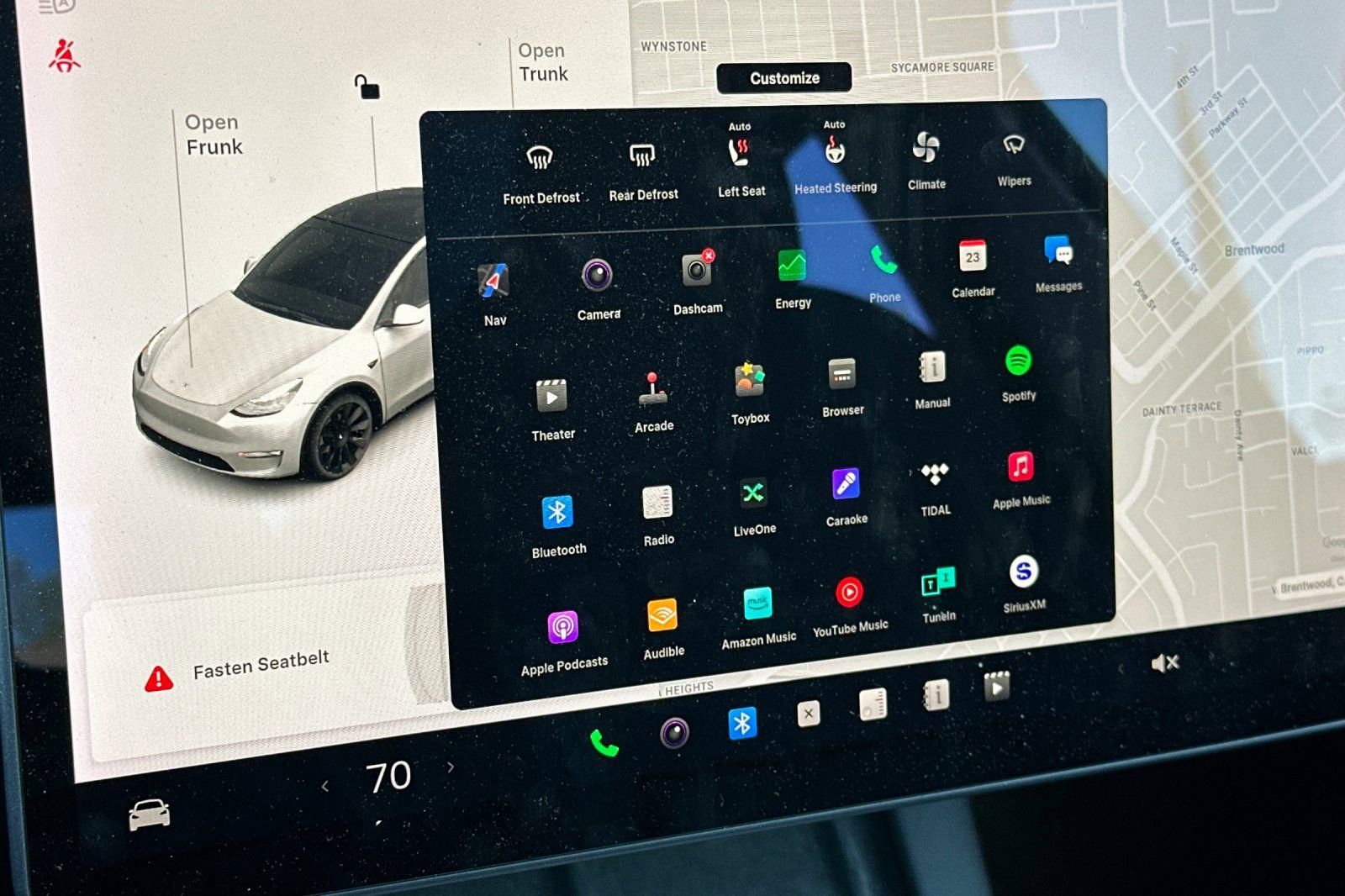 Used 2022 Tesla Model Y Long Range image 19