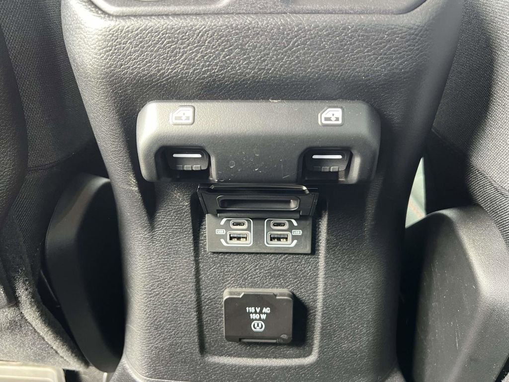 Used 2025 Jeep Wrangler Rubicon w/ XTREMEE 35" Tire Package image 16