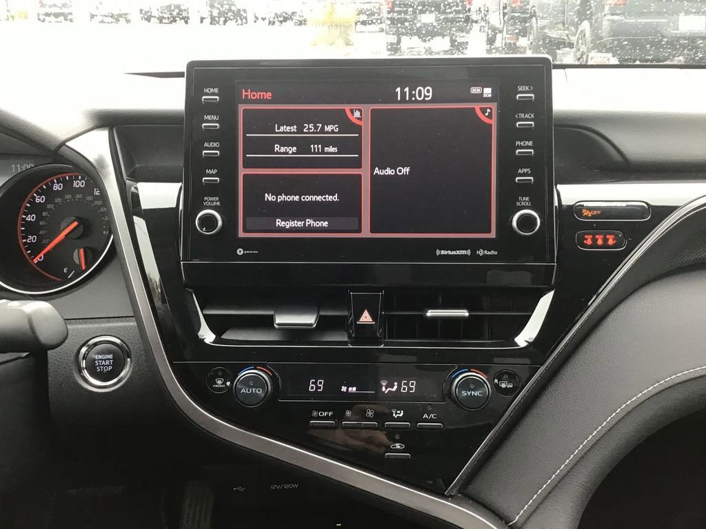 Used 2023 Toyota Camry XSE image 14