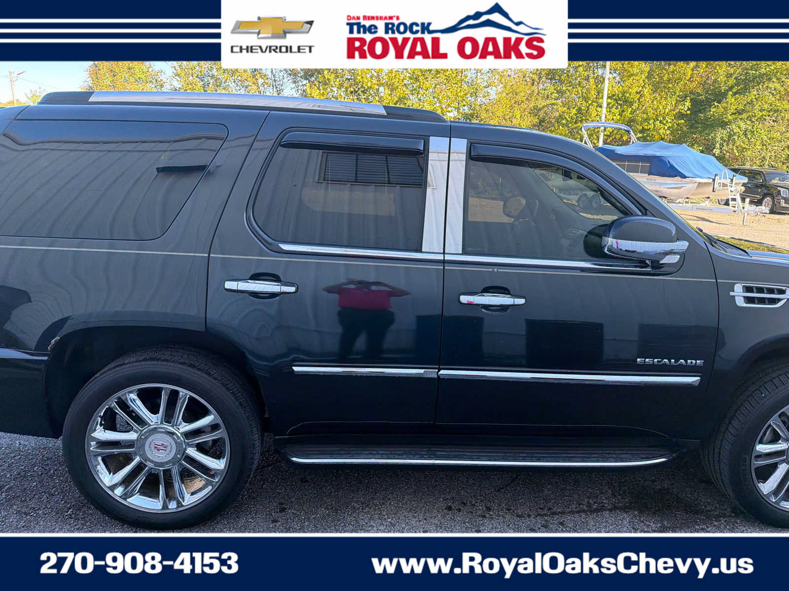 Used 2012 Cadillac Escalade Luxury AWD/4WD image 8