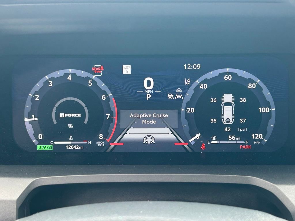 Used 2025 Toyota 4Runner 4WD image 41