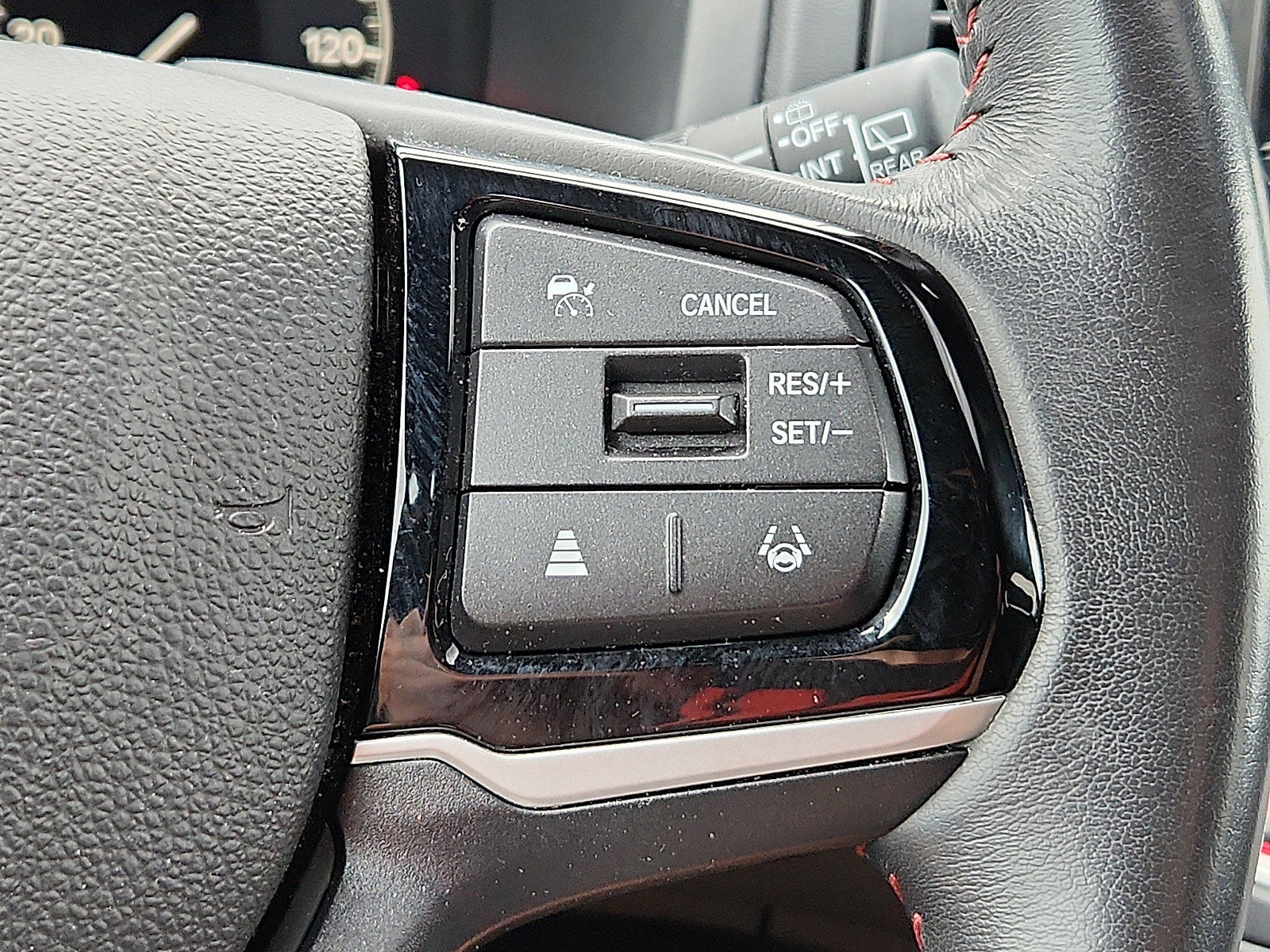 Used 2025 Honda Odyssey Sport-L image 23