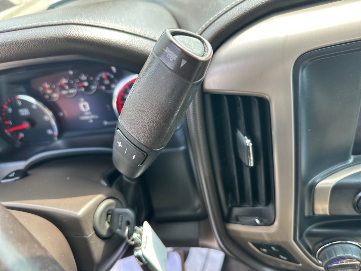Used 2016 GMC Sierra 1500 Denali w/ Enhanced Driver Alert Package AWD/4WD image 19