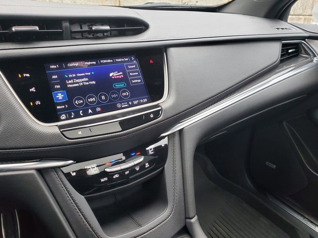 Certified 2023 Cadillac XT5 Sportv w/ Technology Package image 26