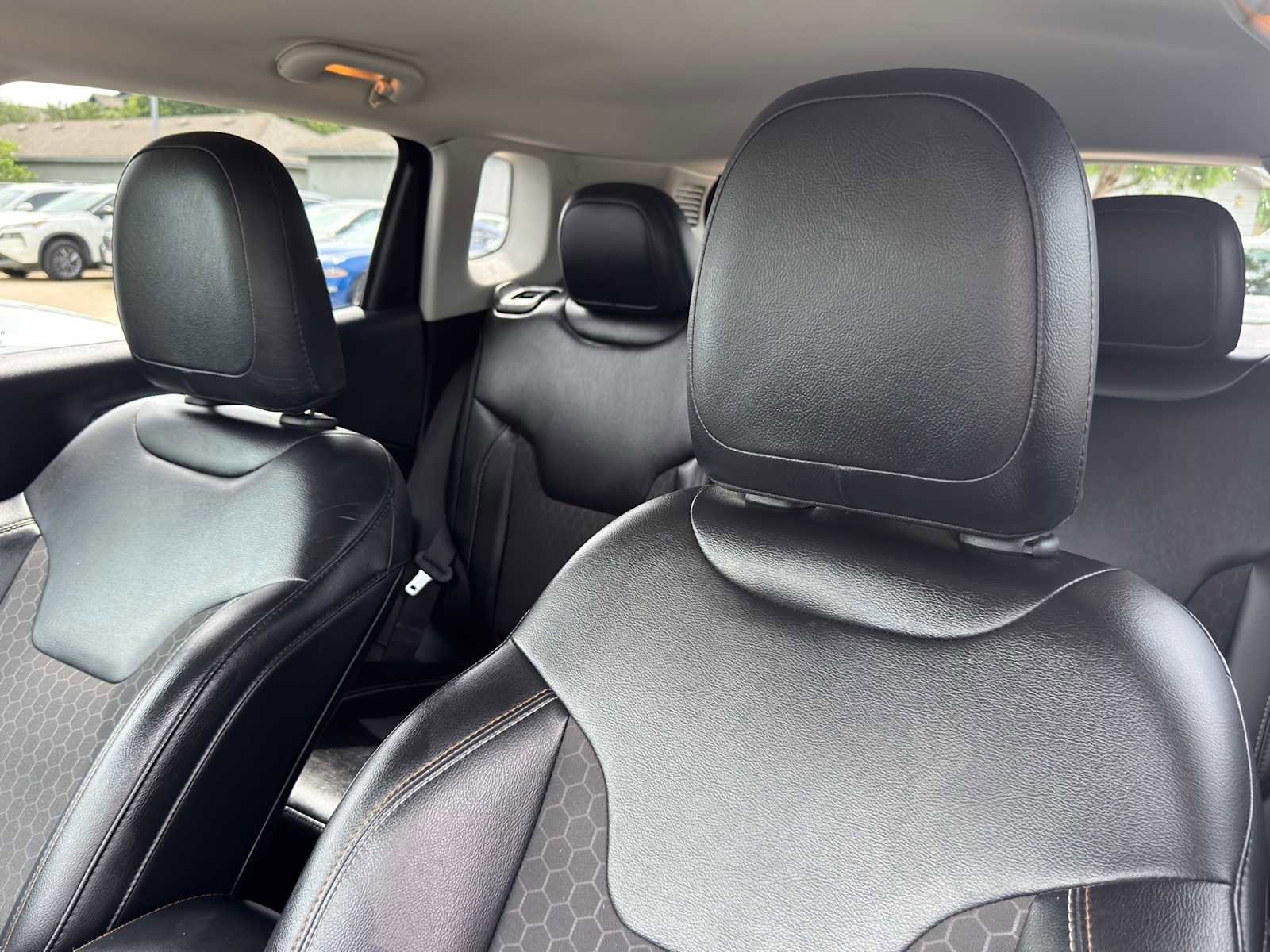 Used 2019 Jeep Compass Latitude AWD/4WD image 10