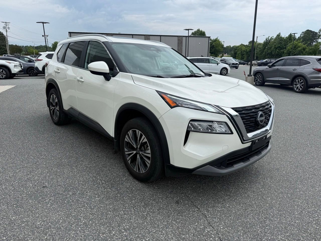 Used 2023 Nissan Rogue SV w/ SV Premium B Package AWD/4WD image 7