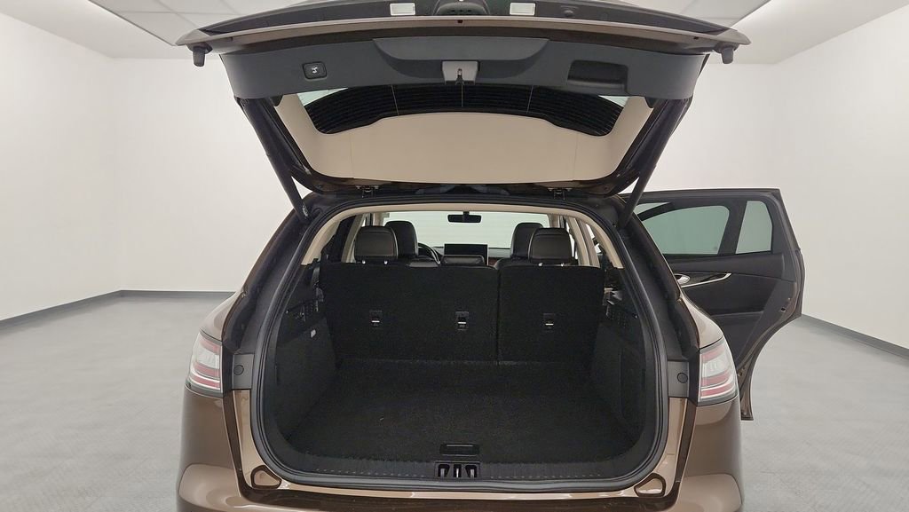 Used 2022 Lincoln Nautilus Reserve w/ Equipment Group 201A image 30