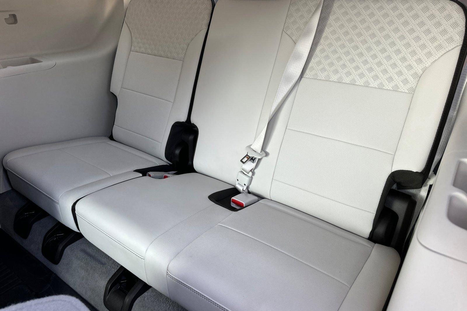 Certified 2025 GMC Acadia Denali w/ Super Cruise Package image 19