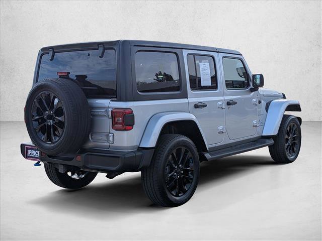 Used 2023 Jeep Wrangler Unlimited Sahara w/ Cold Weather Group AWD/4WD image 5