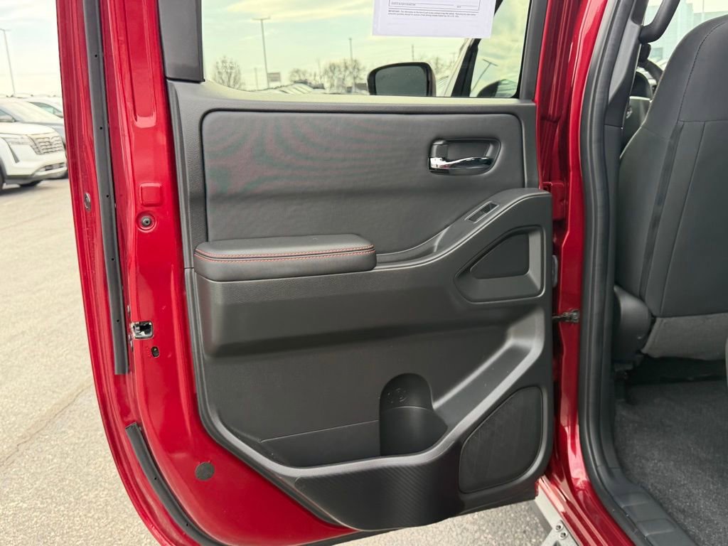 Used 2023 Nissan Frontier PRO-4X w/ Pro Convenience Package image 16