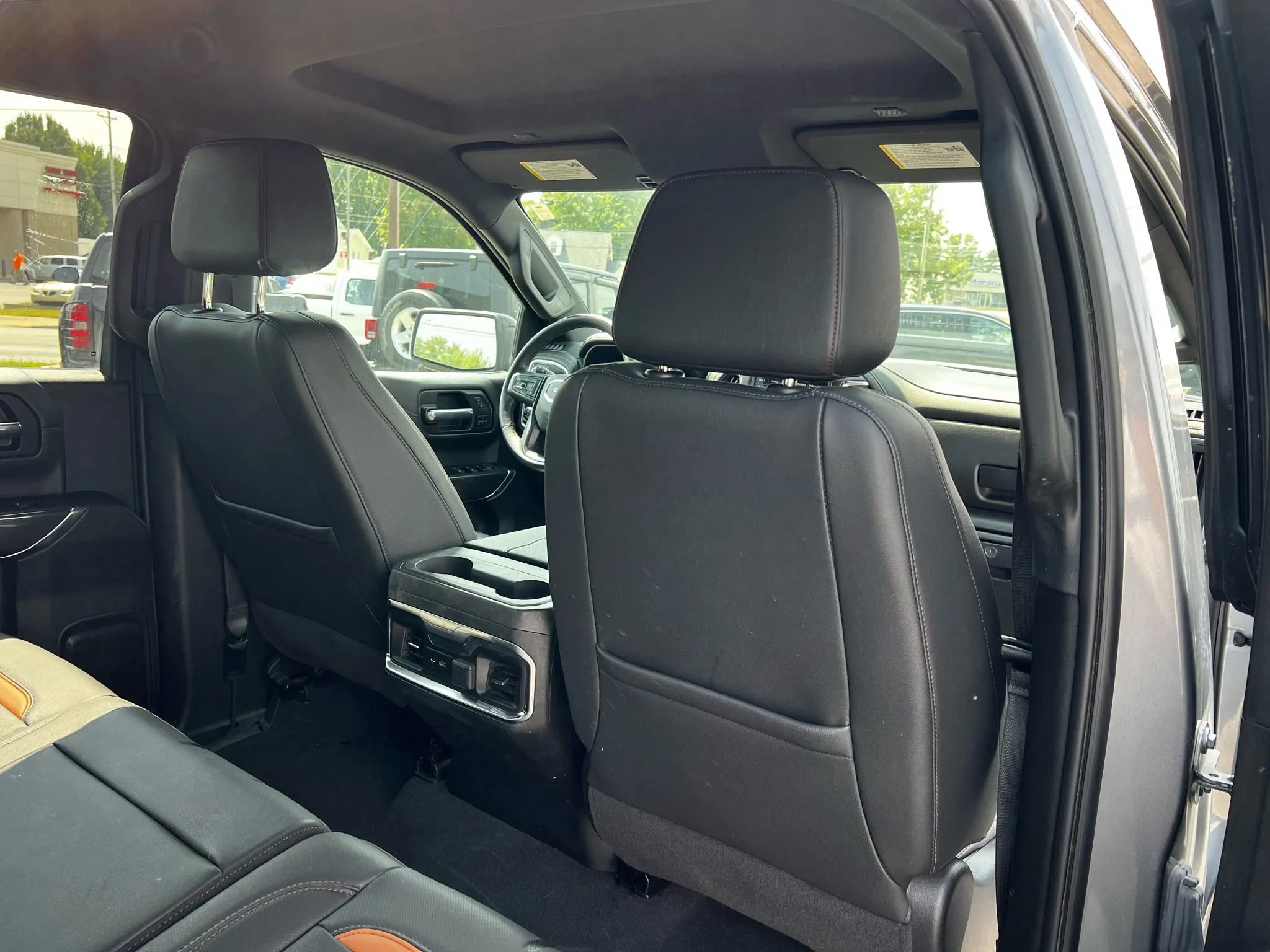 Used 2022 GMC Sierra 1500 AT4 w/ AT4 Premium Package image 14