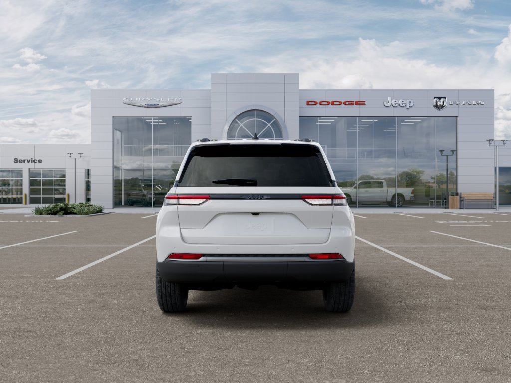 New 2027 Jeep Grand Cherokee Limited w/ Limited Altitude Package RWD image 7