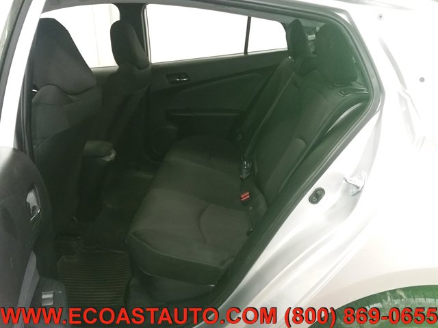 Used 2022 Toyota Prius L Eco FWD image 13