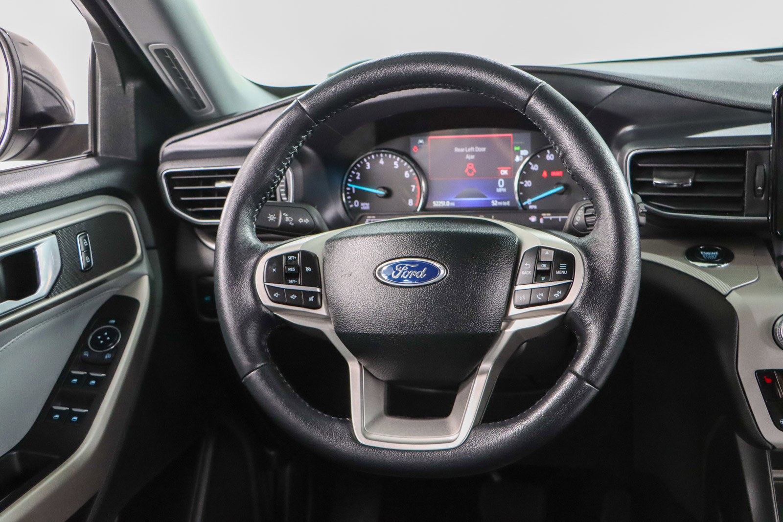 Used 2023 Ford Explorer XLT w/ Equipment Group 202A image 12