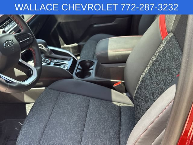 Used 2024 Chevrolet Colorado Z71 w/ Z71 Convenience Package 2 AWD/4WD image 17