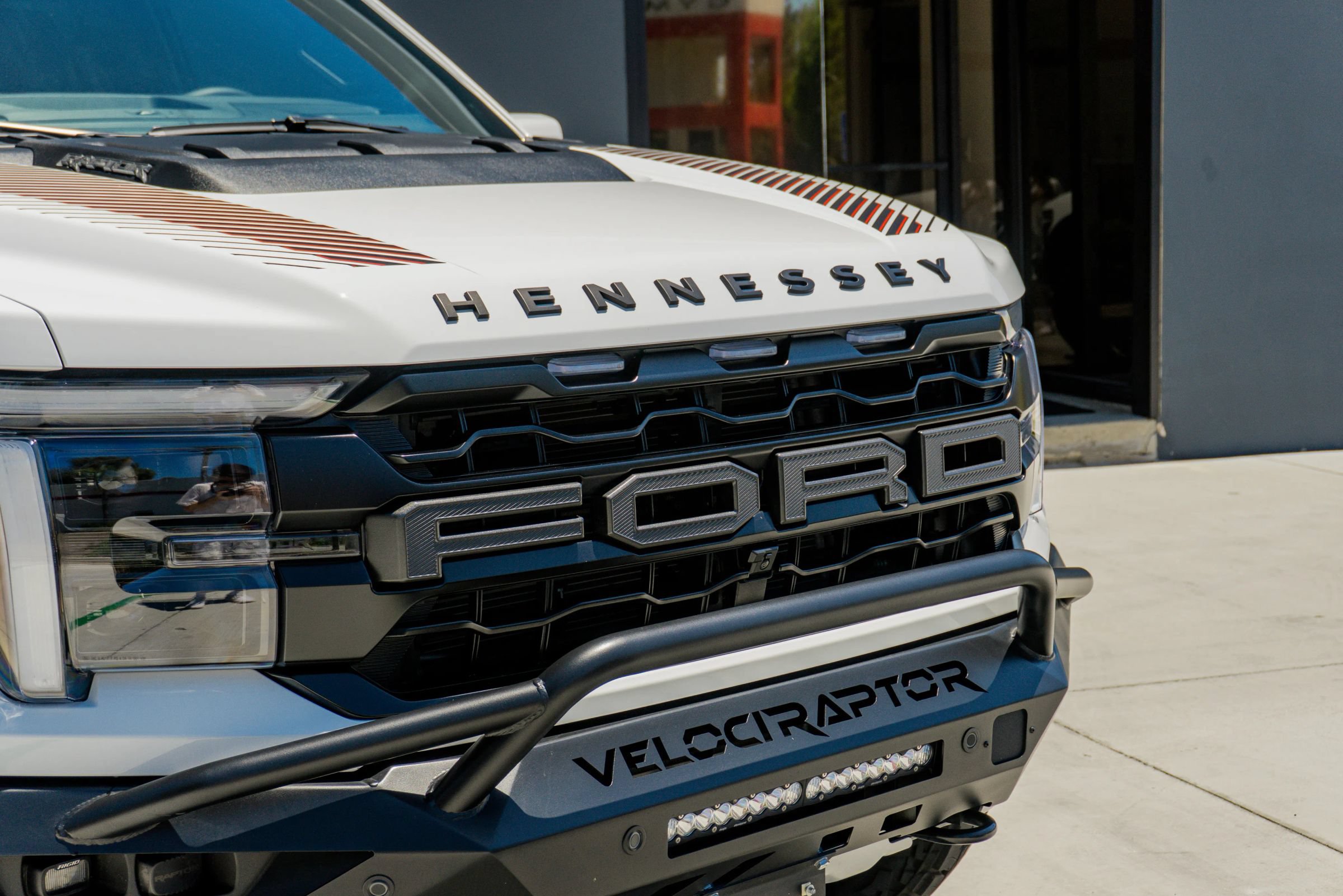 Used 2025 Ford F150 Raptor AWD/4WD image 36
