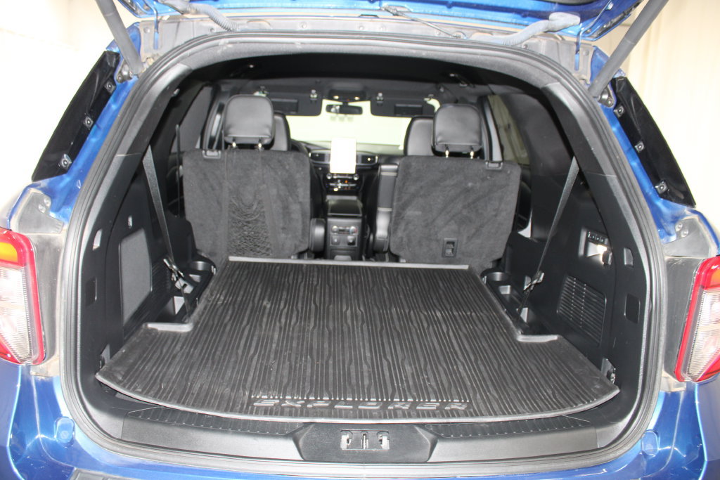 Used 2023 Ford Explorer ST w/ Equipment Group 401A AWD/4WD image 33