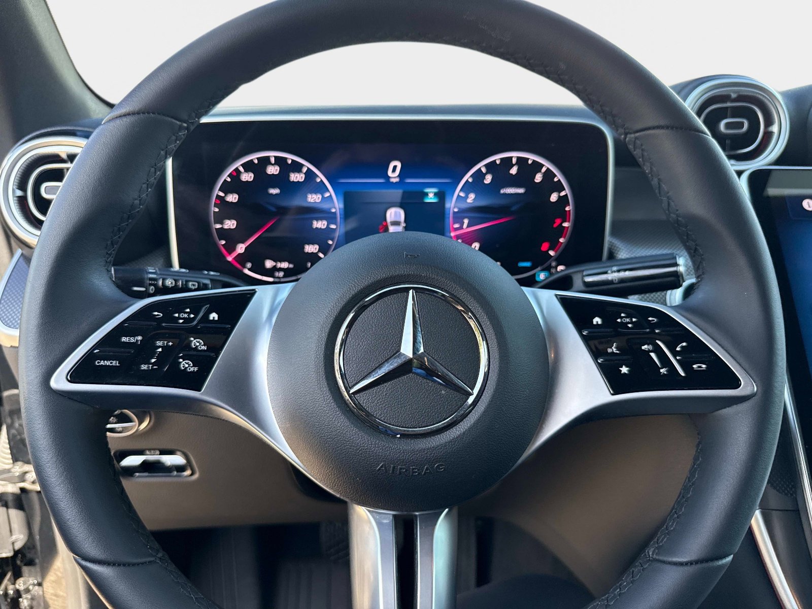 Certified 2025 Mercedes-Benz GLC 300 image 29