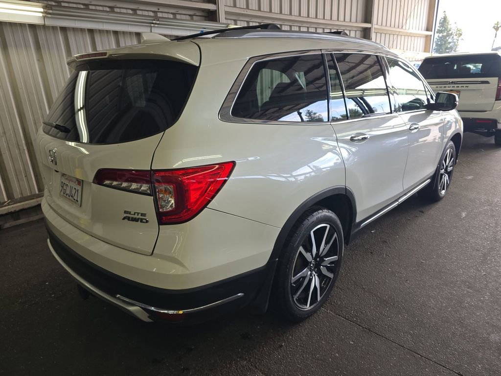 Used 2019 Honda Pilot Elite image 4