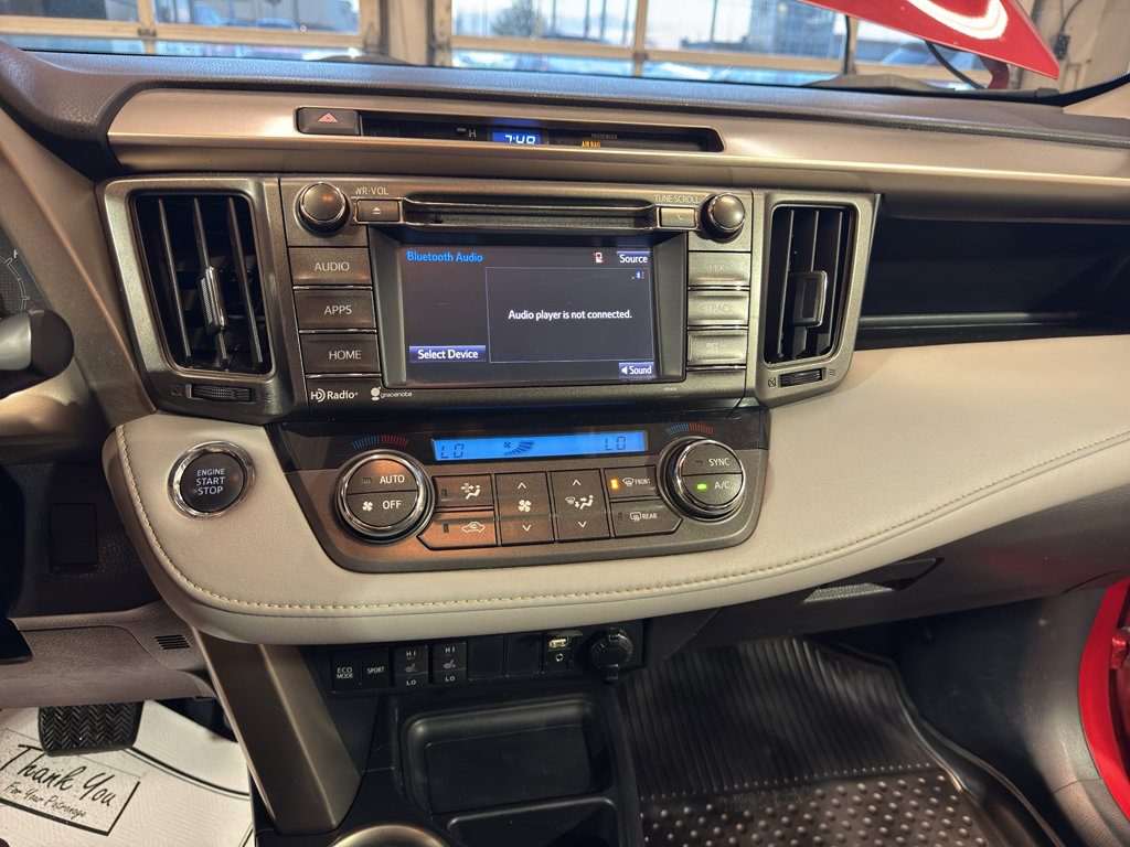 Used 2015 Toyota RAV4 Limited image 18