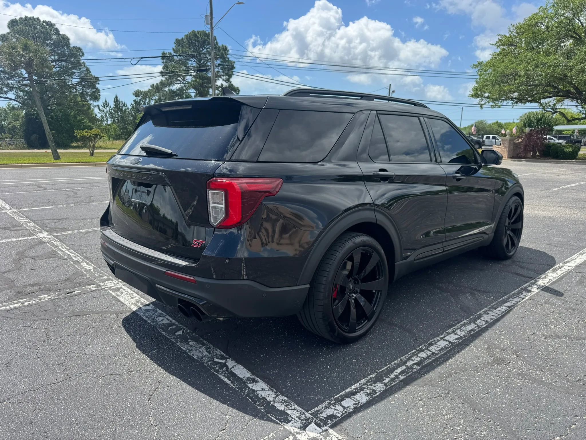 Used 2021 Ford Explorer ST w/ Equipment Group 401A AWD/4WD image 6