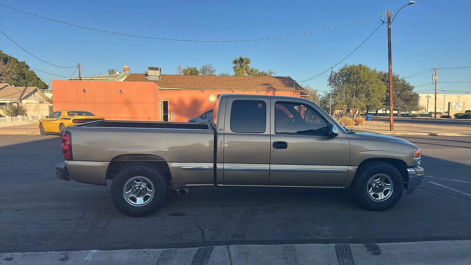 Used 2000 GMC Sierra 1500 2WD Extended Cab image 23