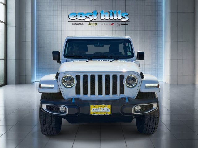 Used 2023 Jeep Wrangler Unlimited Sahara w/ Cold Weather Group AWD/4WD image 8
