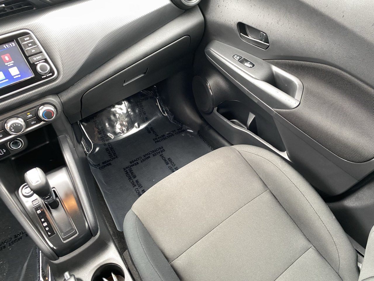 Certified 2025 Nissan Kicks Play S FWD image 18