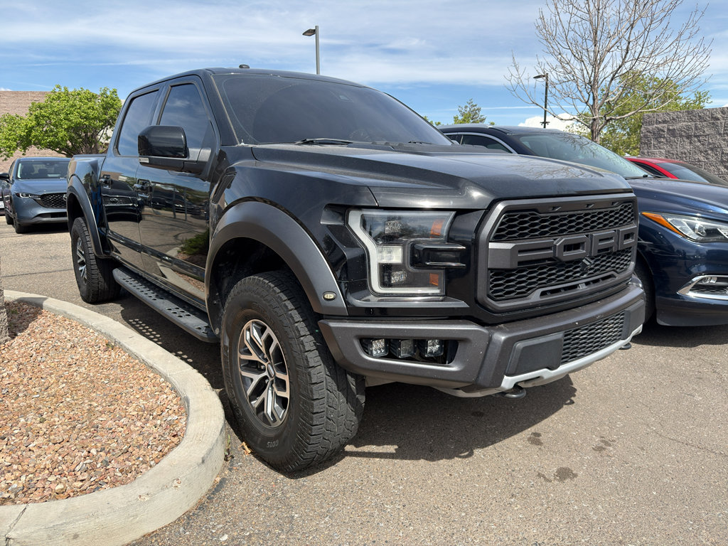 Used 2017 Ford F150 Raptor w/ Equipment Group 802A Luxury AWD/4WD image 5