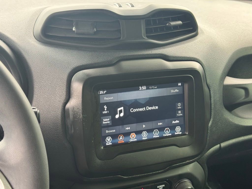 Used 2019 Jeep Renegade Latitude image 28