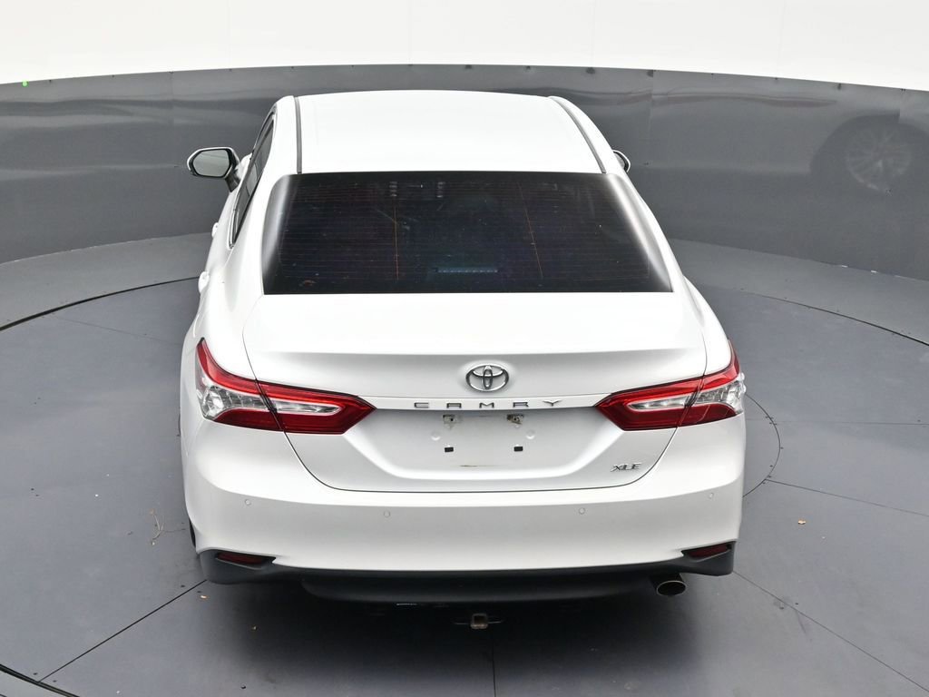 Used 2018 Toyota Camry XLE FWD image 15