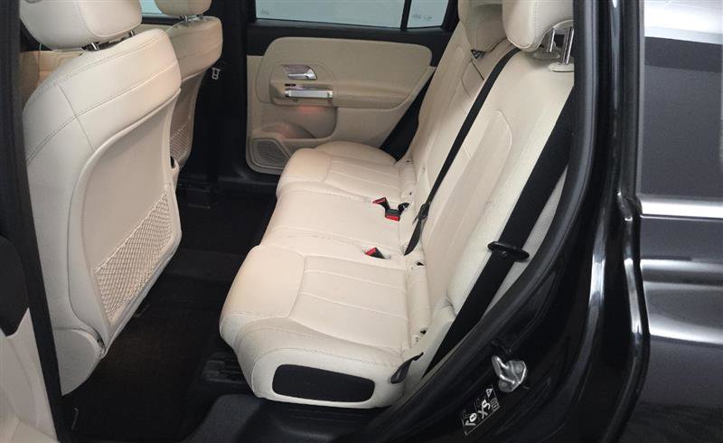 Used 2021 Mercedes-Benz GLB 250 GLB 250 w/ Premium Package image 10