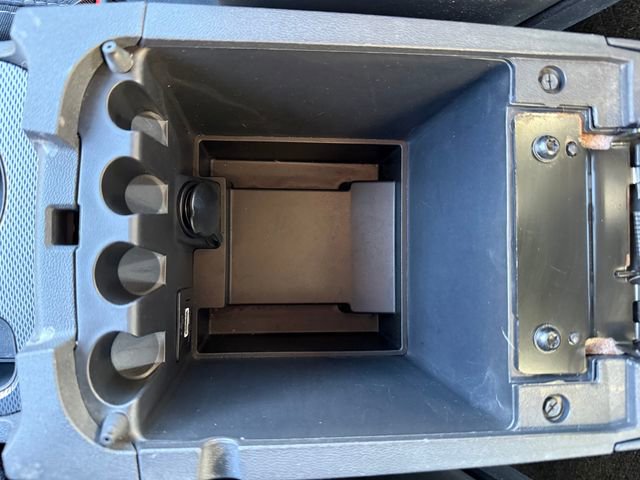 Used 2014 Dodge Challenger R/T Plus image 27