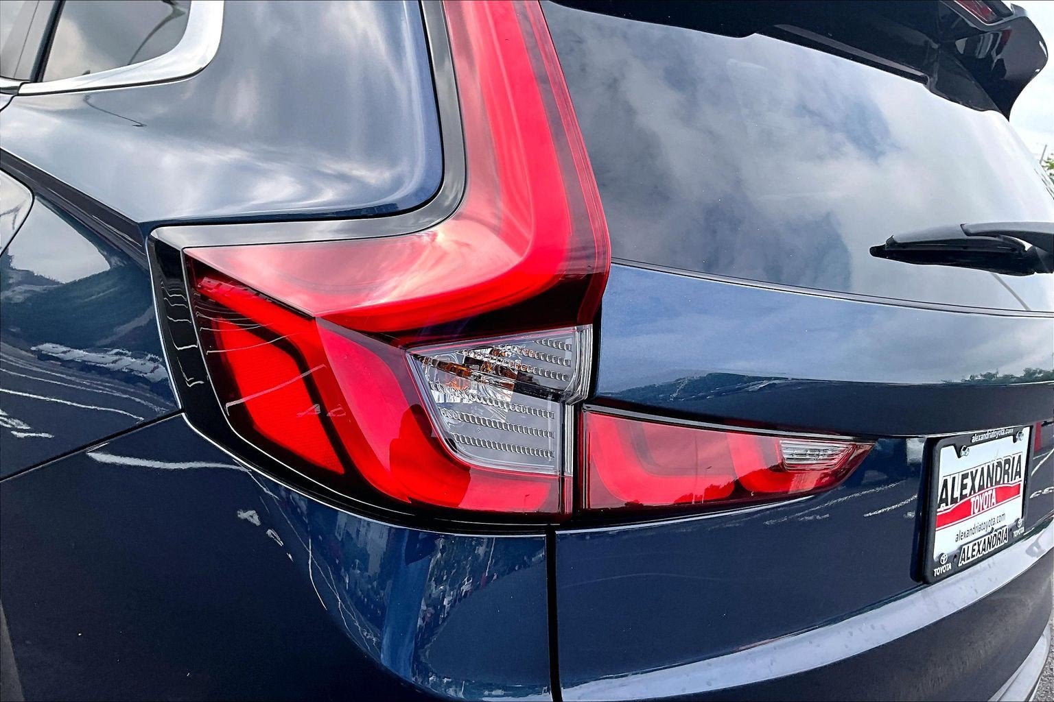Used 2025 Honda CR-V Sport Touring image 28