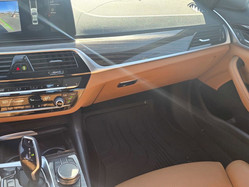 Used 2023 BMW 530i w/ Convenience Package image 19
