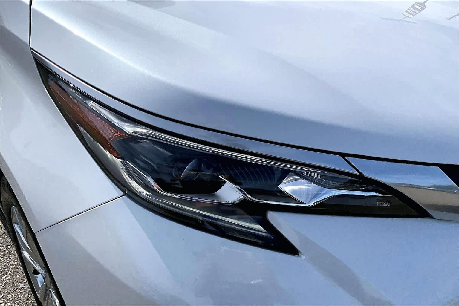 Certified 2024 Toyota Sienna Platinum AWD/4WD image 27