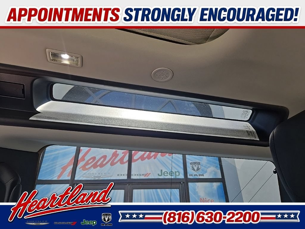 Used 2021 Land Rover Defender 90 First Edition AWD/4WD image 93