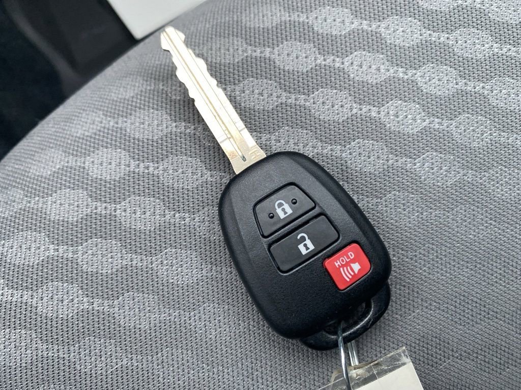 Used 2023 Toyota Tacoma SR image 25