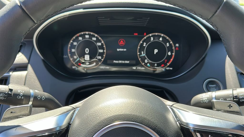 Used 2024 Jaguar E-PACE R-Dynamic SE image 14