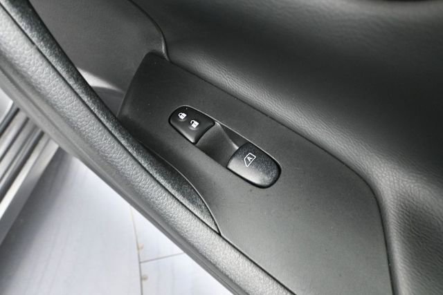 Used 2016 Nissan Altima 2.5 SL w/ Moonroof Package FWD image 43