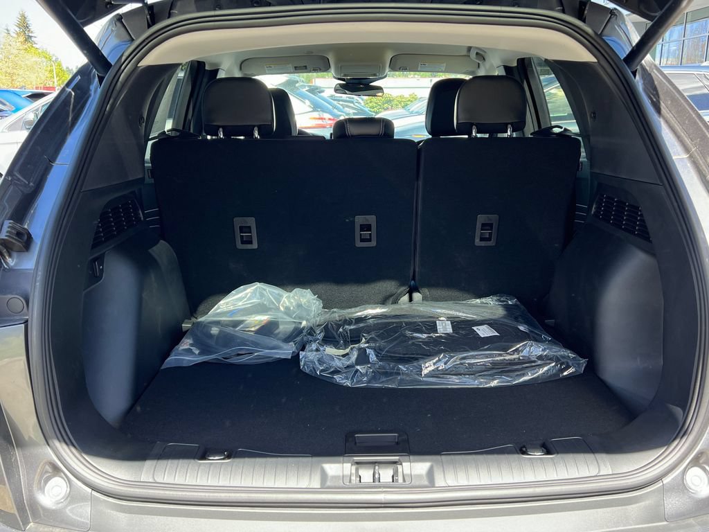 New 2023 Ford Escape SE FWD image 10