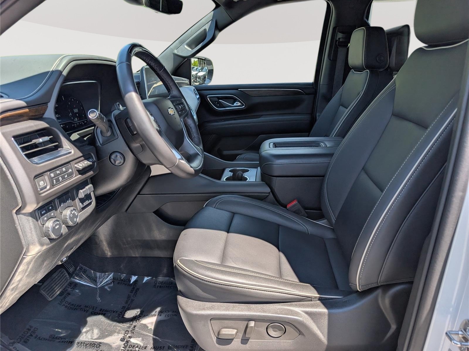 Used 2024 Chevrolet Tahoe Premier w/ Advanced Technology Package AWD/4WD image 22