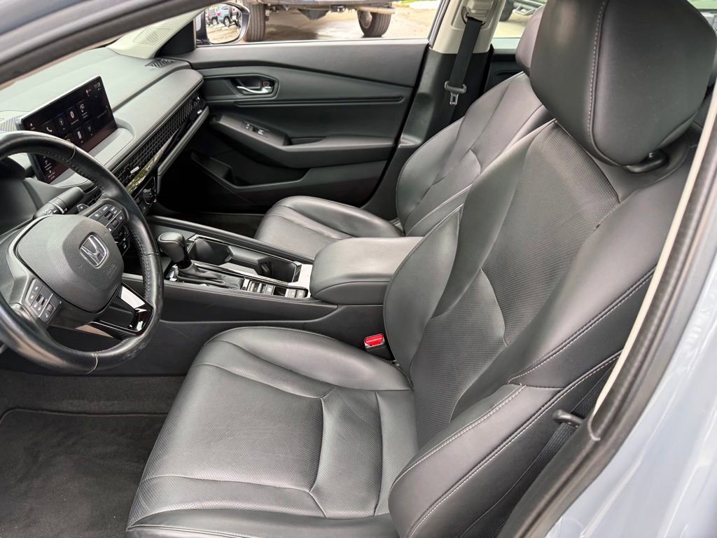 Used 2023 Honda Accord EX-L image 14