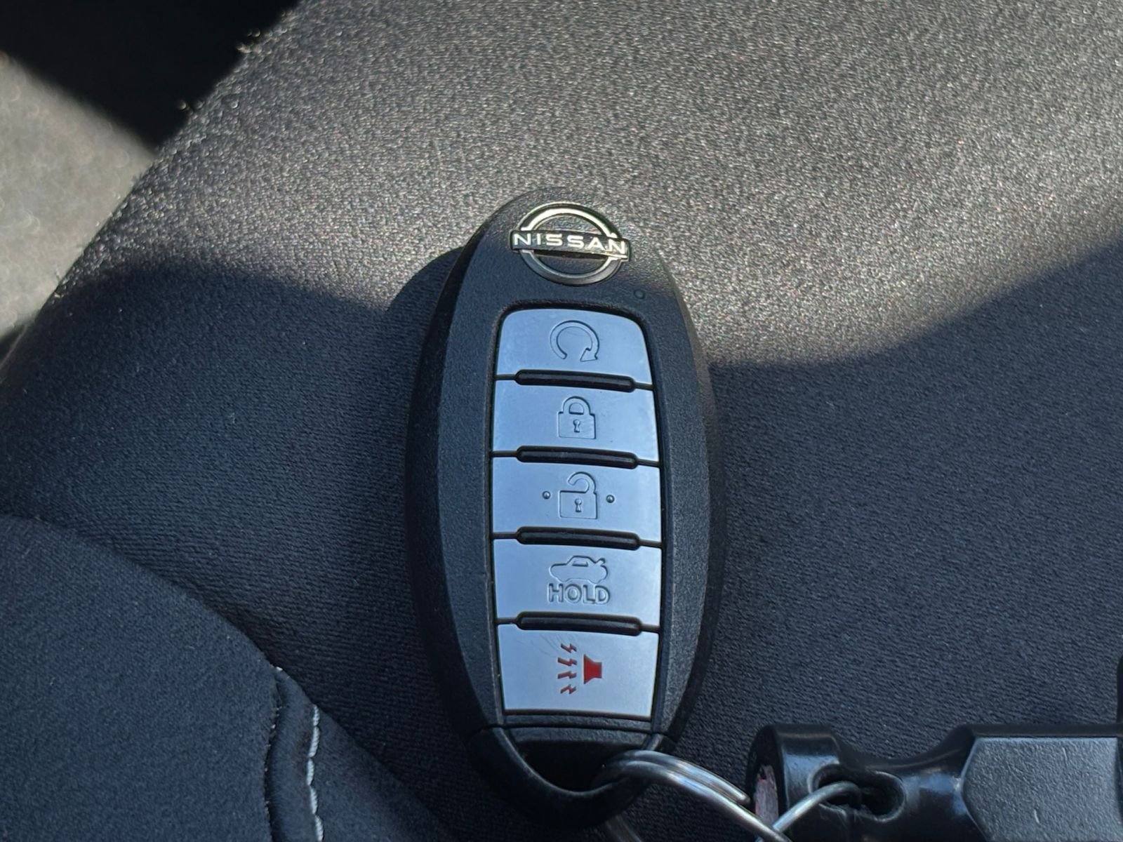 Used 2025 Nissan Altima 2.5 SV FWD image 24
