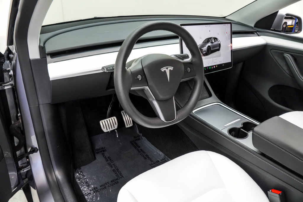Used 2025 Tesla Model Y Performance AWD/4WD image 20