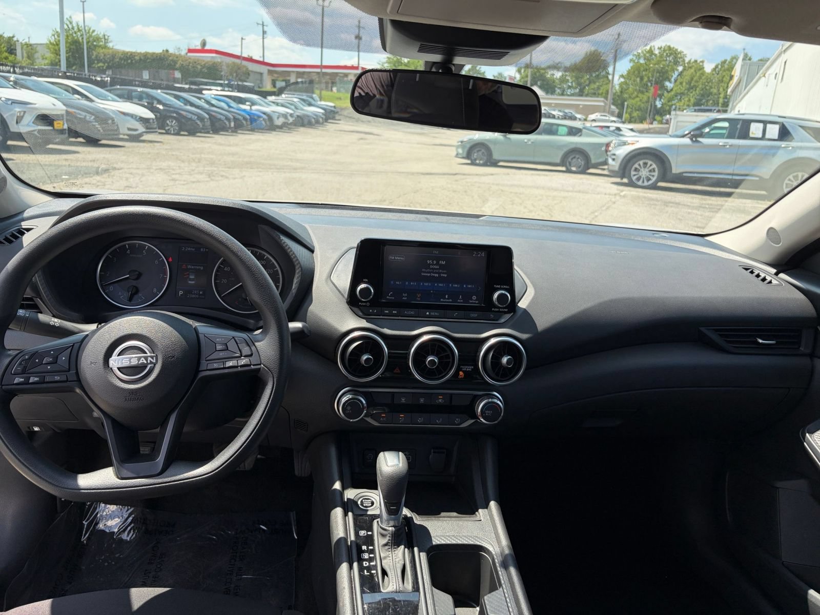 Used 2025 Nissan Sentra S FWD image 30