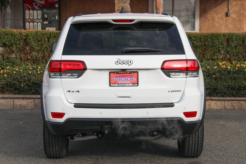 Used 2020 Jeep Grand Cherokee Laredo AWD/4WD image 7