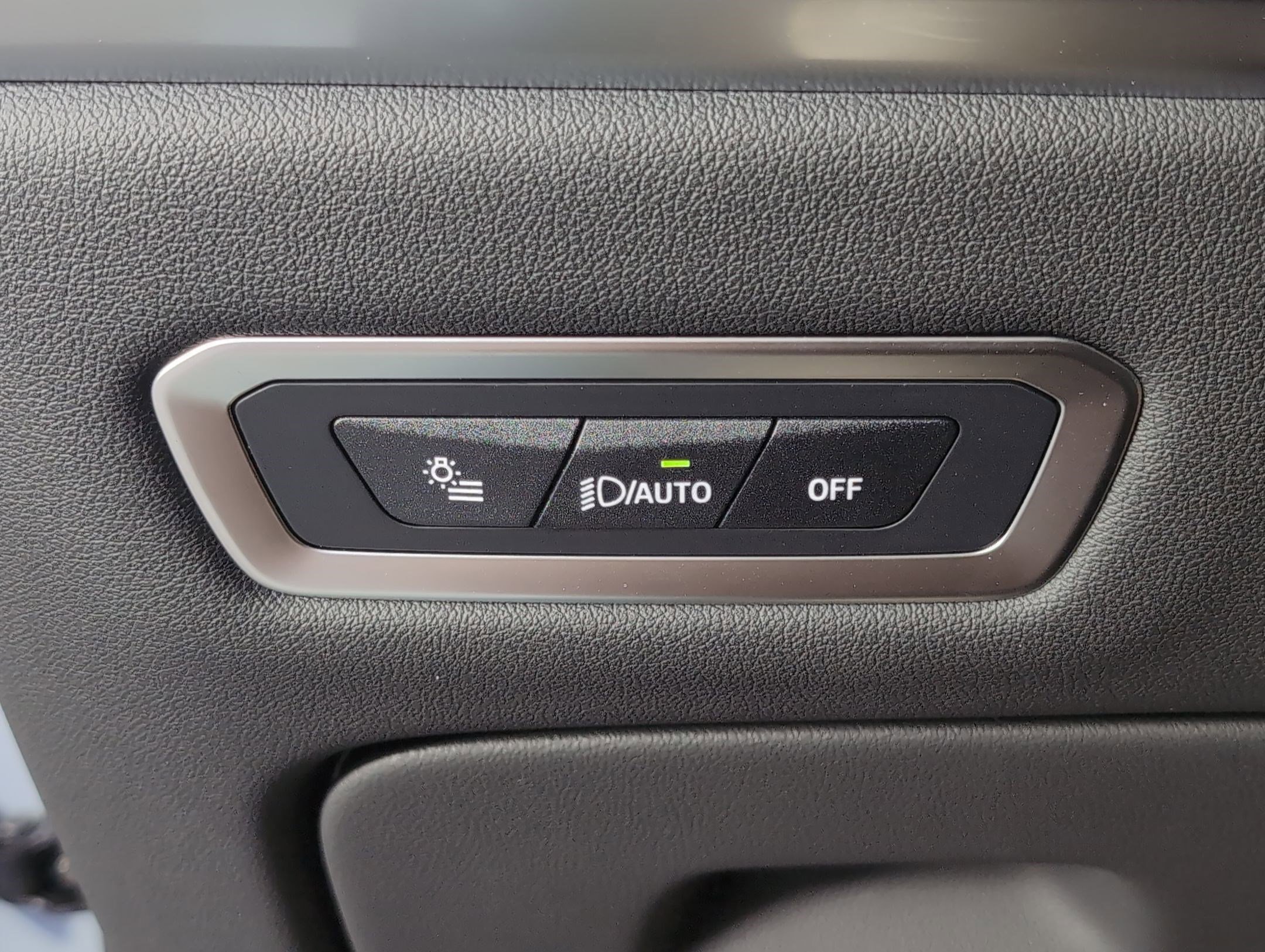 New 2026 BMW X7 xDrive40i w/ M Sport Package image 16